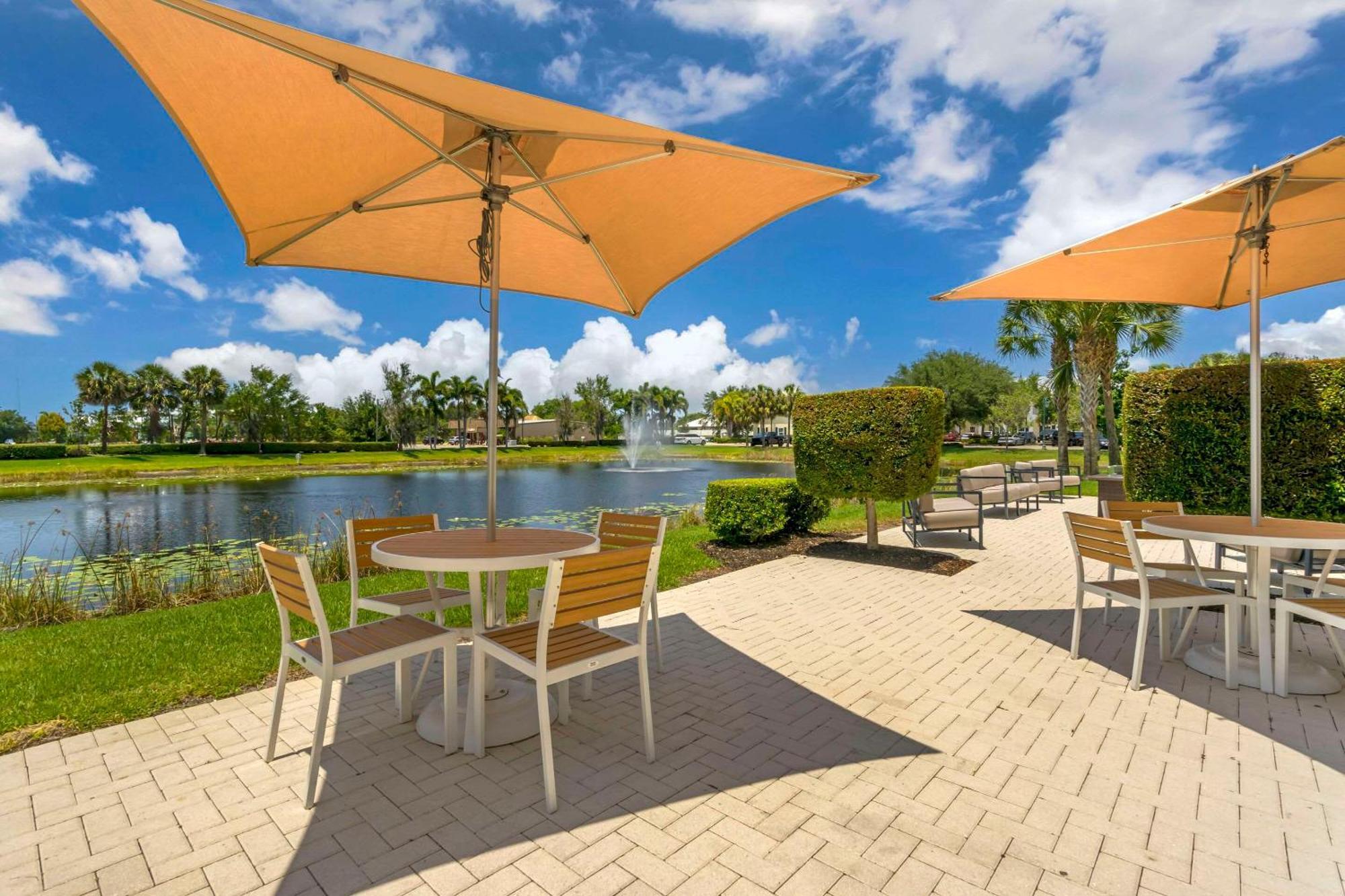 Comfort Suites Sarasota-Siesta Key Vamo Екстер'єр фото